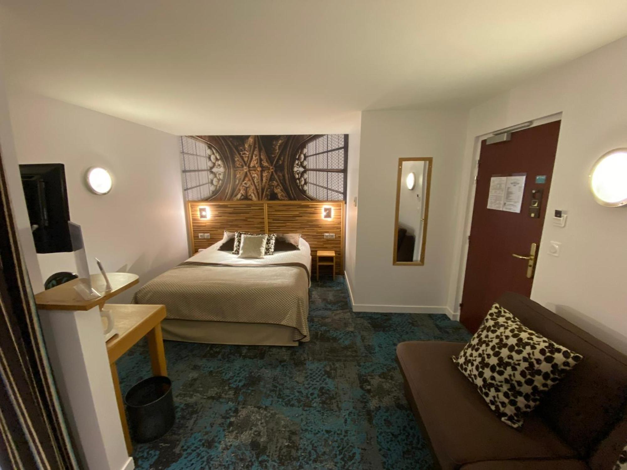 Logis - Le Christina Hotel บัวร์ ภายนอก รูปภาพ